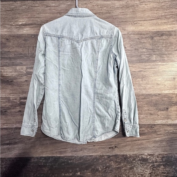 Bit & Bridle Light Blue Denim Button Down Shirt - Picture 5 of 8